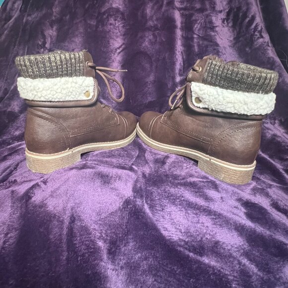 DREAM PAIRS | Lace Up Combat Boots | Size 7.5 - Picture 3 of 10